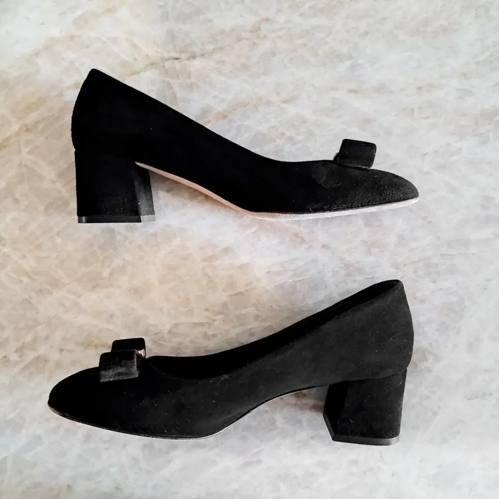 Sesto Meucci 7.5M Black Suede Bow Block Heel Pumps Italy Made Round Almond Toe